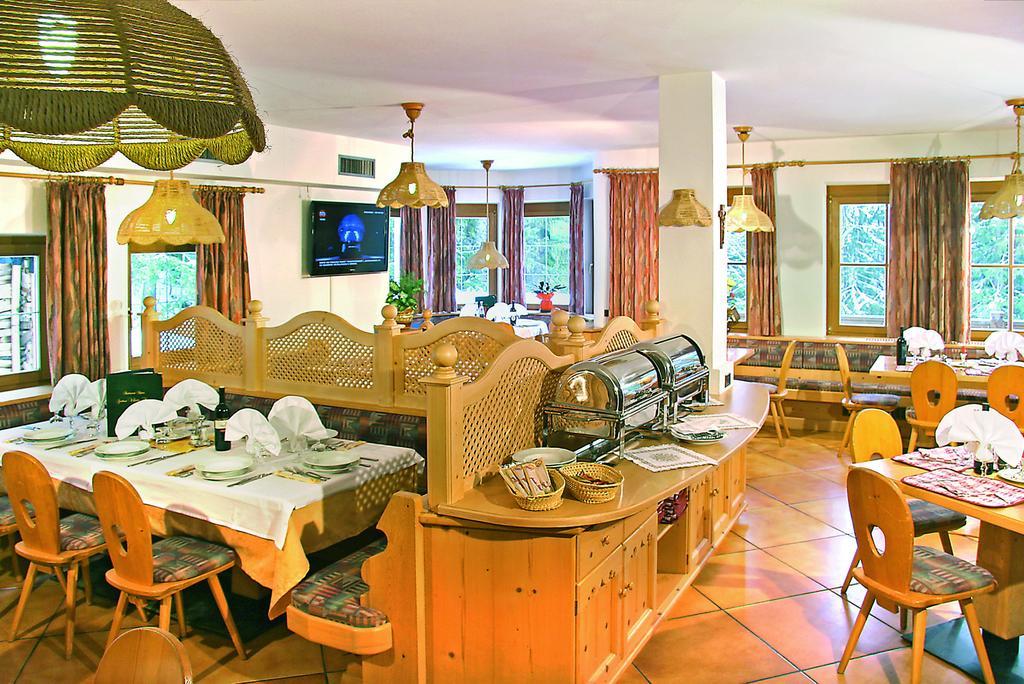 Hotel Villetta Maria Cottage Canazei Exterior foto
